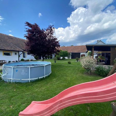 Apartman Beniskovec, Сухдол-над-Лужницы Экстерьер фото