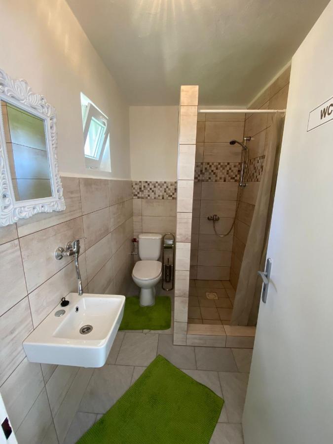 Apartman Beniskovec, Сухдол-над-Лужницы Экстерьер фото